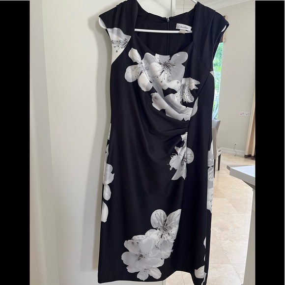 Calvin Klein floral print dress size 12. - Picture 3 of 6